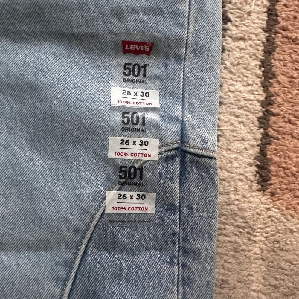 Levi's Light Blue 501 Original Jeans - Picture 2 of 5